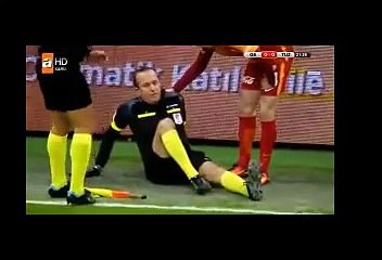 Galatasaray-Tuzlaspor maçında sıra dışı olay!