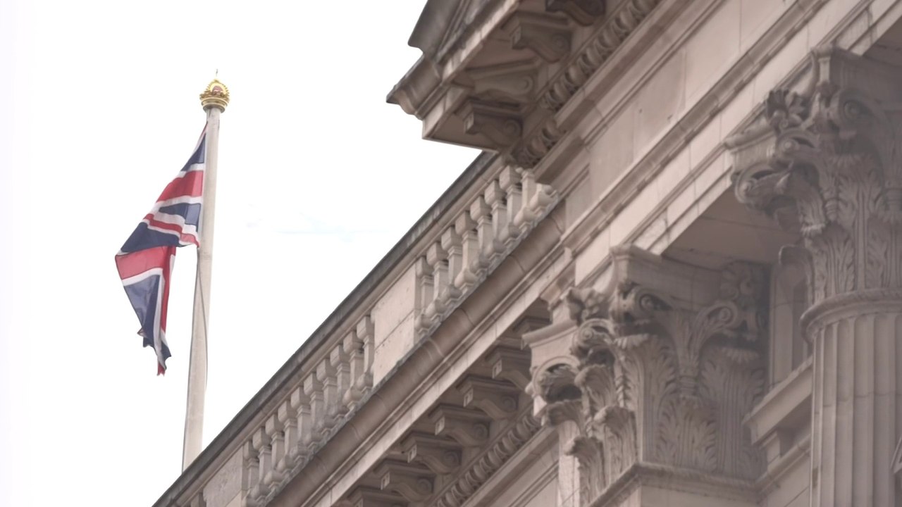 "Charles, le prince maudit": comment se passera le moment où le prince de Galles deviendra roi d'Angleterre