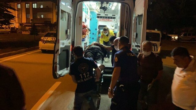 Sürücü polis kontrol noktasına daldı: 1’i polis 3 yaralı