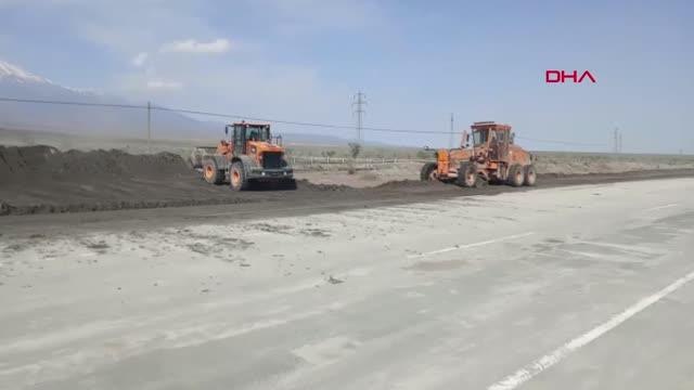 Son dakika... IĞDIR-NAHÇIVAN KARAYOLU, AĞRI DAĞI'NDAN GELEN SEL SULARIYLA KAPANDI