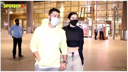 Gauahar Khan & Zaid Darbar Spotted At The Airport