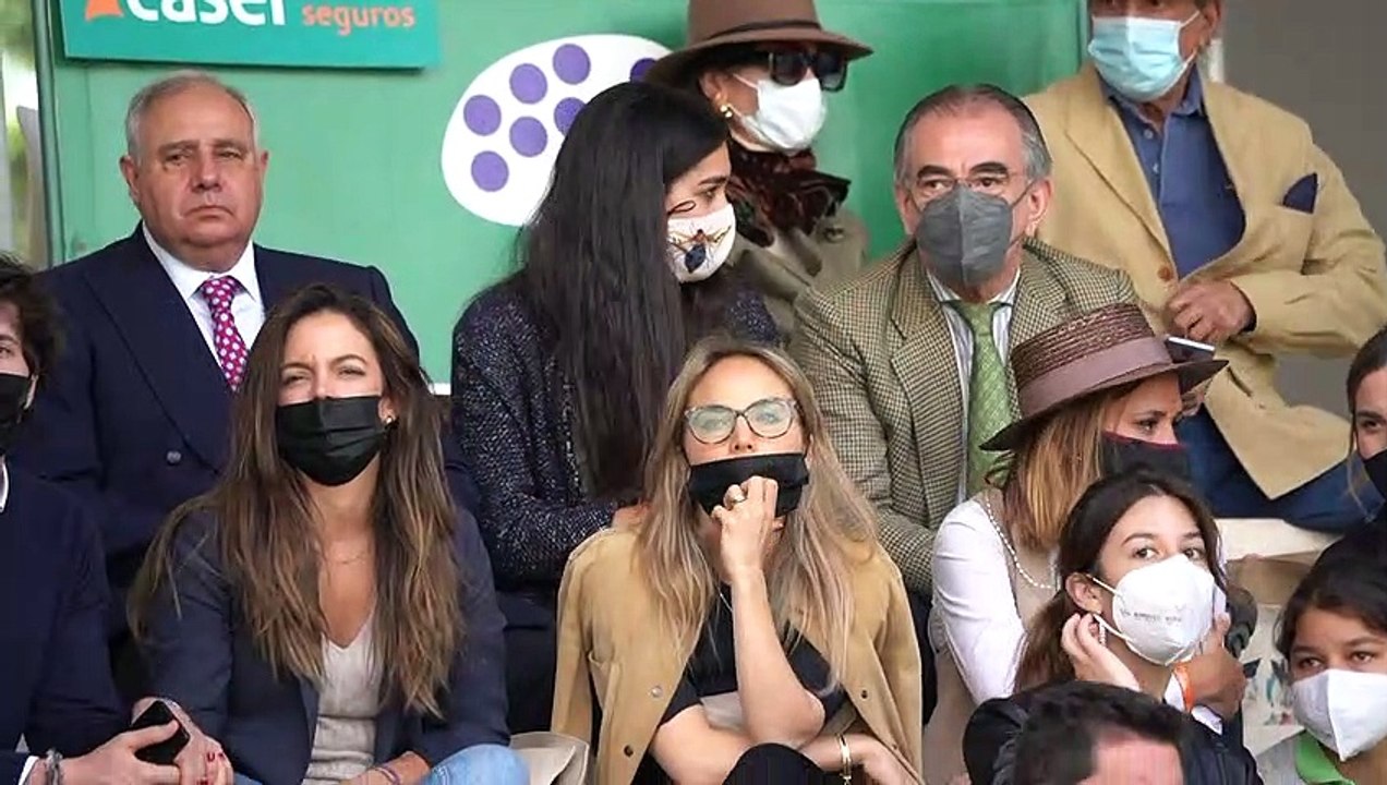 El buen rollito entre la novia de Cayetano Martínez de Irujo y su cuñado Fernando en la hípica