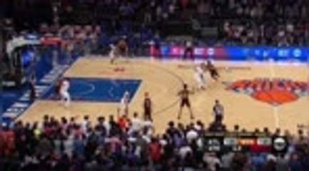 Young stuns Knicks with last-gasp floater