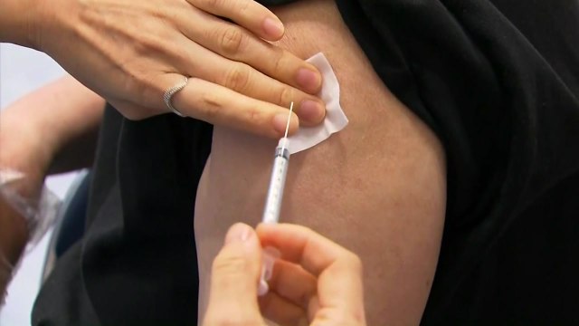 백신 접종자 10시 제한 풀자 ...인센티브 논의 착수 / YTN