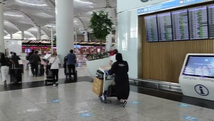 Avustralya vatandaşları bir yıl sonra ülkelerine döndü