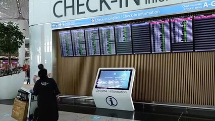 İSTANBUL - Avustralya vatandaşları bir yıl sonra ülkelerine döndü