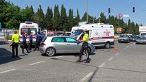 Vakaya giden ambulans ile otomobil çarpıştı: 1 yaralı