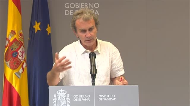 Simón sobre la entrada de turistas: Creo que debemos bajar un poco el tono de euforia