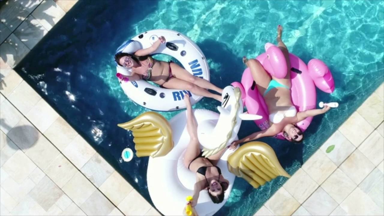 Hotels.com Is Giving Travelers $5,000 to Go on a Vacation Based on Their Literal Dreams