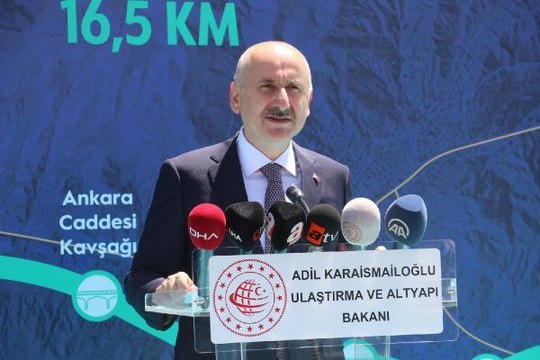 Son dakika haber... BAKAN KARAİSMAİLOĞLU YOLCU TAŞIMACILIĞINDA DEMİR YOLU PAYINI YÜZDE 5'E YÜKSELTECEĞİZ