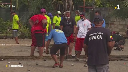 Championnat de pétanque à Papara