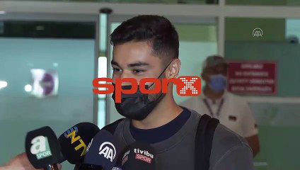 Ozan Kabak: "Van Dijk, Türkleri seviyor! Klopp başarılar diledi"