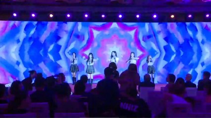 SNH48  performs "别来无恙" to open the 2021 DragonTV investor conference 20210525