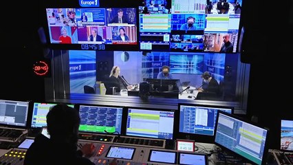 Emmanuel Macron : "Vrai ou faux ? Un jour, j'ai été obligé d'affronter une pandémie mondiale !" (Canteloup)