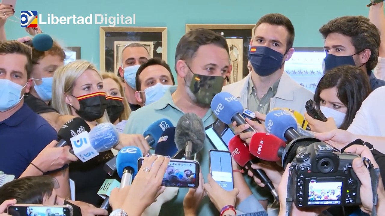 Abascal carga contra "mafia" del PSOE por prohibir su mitin en Ceuta