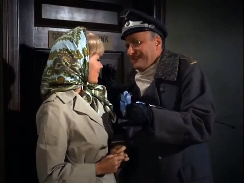 Navy Pilots Describe Encounters With Ufos