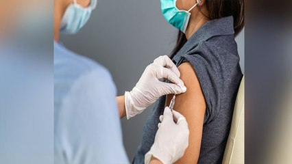 Corona Vaccine की दोनों Doses अलग-अलग हाथ में लगवा सकते हैं या नहीं ? | Boldsky