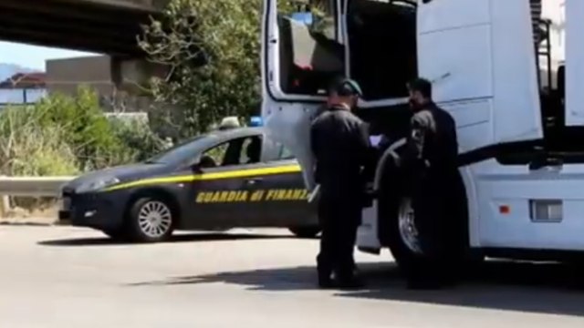 Lamezia Terme (CZ) - Dipendenti sfruttati e sottopagati in ditte trasporti (25.05.21)