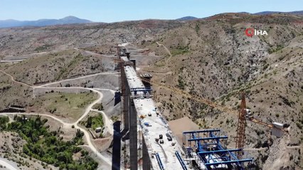 Türkiye’nin en yüksek ayaklı viyadüğü Konya-Alanya arasını 2 saat 15 dakikaya indirecek