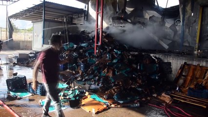 AYDIN - Soğuk hava deposunda çıkan yangında 2 kişi dumandan etkilendi