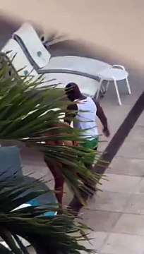 Trop d'implants... beaucoup trop