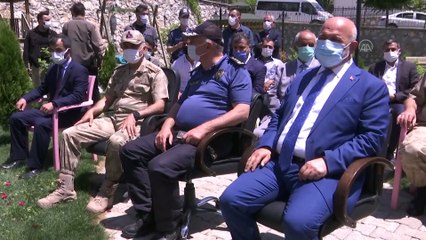 ELAZIĞ - Yangında evleri kullanılmaz hale gelen aileler yeni evlerine kavuştu