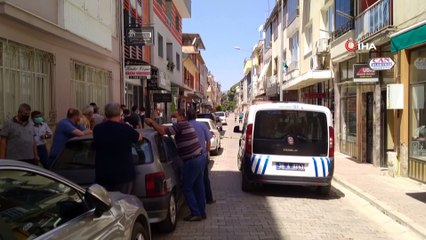 İzmir'de eski eşi ile iki kişiyi silahla vurarak yaralayan şüpheli tutuklandı