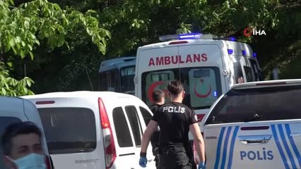 Arabada kanlı infaz... Amcasının oğlunu öldürdü arkadaşını yaraladı