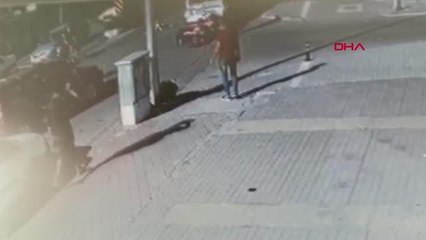 Taktıkları kask hayatlarını kurtardı