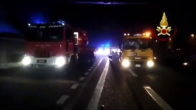 Lodi - Incidente su A1 per guardare treno deragliato, un morto e tre feriti (15.02.20)