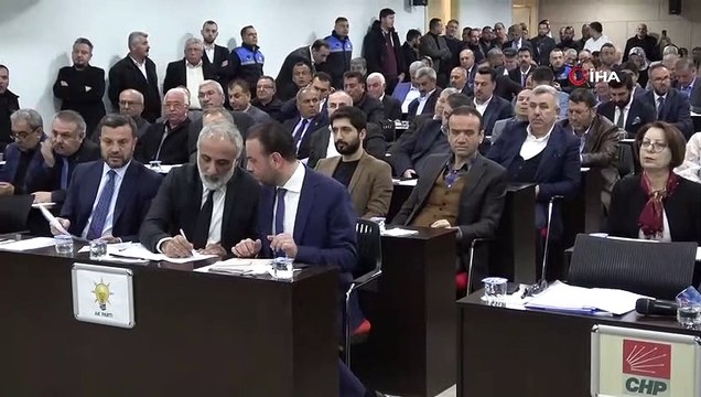 Cami çıkışında gazete dağıtımına ‘suç duyurusu’