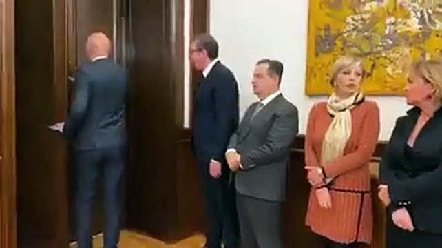 Di Maio a Belgrado insieme al Presidente della Repubblica di Serbia, Aleksandar )