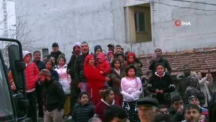 Esenyurt'ta yangın:Mahsur kalan anne ve bebeği kurtarıldı