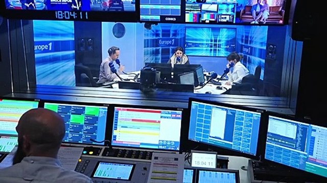 Je me suis vue mourir : un toit arraché par la tempête Ciara manque d'écraser trois jeunes femmes