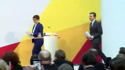 La crisis política en Alemania deja fuera de carrera a la sucesora elegida de Merkel