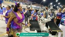 Um robô no carnaval de São Paulo