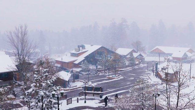 Heavy snow falls at ski resort