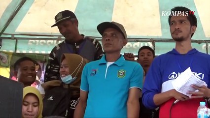 Seru Banget! Lomba Balap Traktor ala Petani