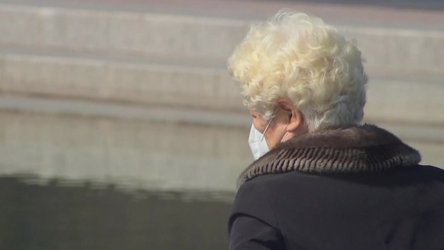 [날씨] 봄처럼 포근, 초미세먼지↑...내일 전국 비 / YTN