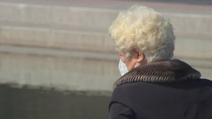 [날씨] 봄처럼 포근, 초미세먼지↑...내일 전국 비 / YTN