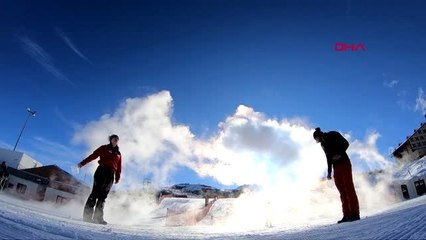 Erzurum soğukla gelen güzellik yürekleri ısıtıyor