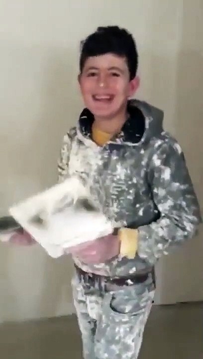 İnşaatta söylediği türküyle sosyal medyayı sallayan genç konuştu