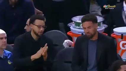 Pierre-feuille-ciseaux entre Stephen Curry et Klay Thompson pour savoir qui fera un discours