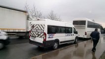 Esenyurt'ta servis minibüsü ile otobüs çarpıştı: 7 yaralı