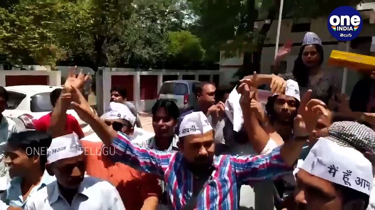 #DelhiElectionResults : AAP Leaders Celebrations After A Clear Majority! || Oneindia Telugu