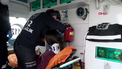 İstanbul-avcılar'da kamyonla kamyonet kafa kafaya çarpıştı