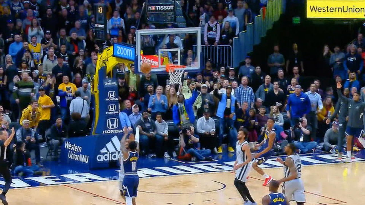 Monte Morris beats third-quarter buzzer for three