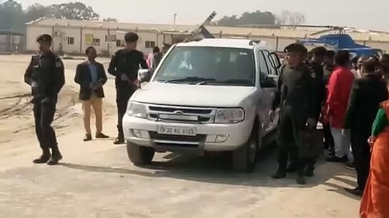 पूर्वांचल एक्सप्रेस वे: सीएम ने कहा इसे दीवाली...