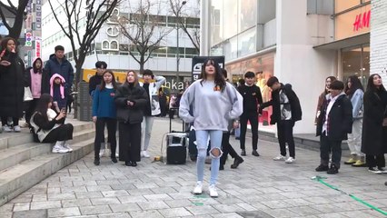 (Oh Na Na Na)야외에서 핫한 인싸춤 오!나나나 댄스 챌린지 도전
