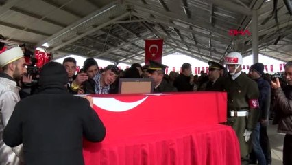 Şehit piyade uzman onb. ibrahim halil açıkgöz son yolculuğuna uğurlandı-3